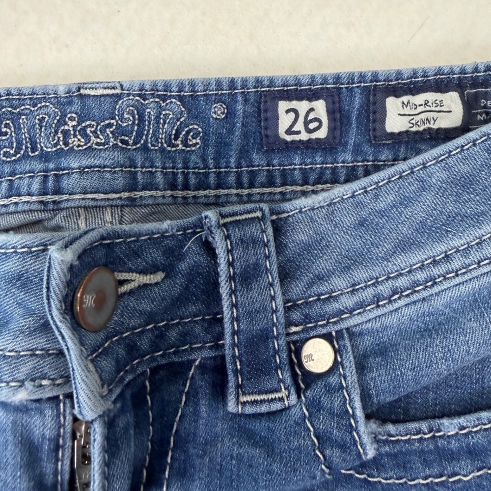 Miss Me Mid-Rise Skinny Jeans 26 Medium Wash Distressed Ripped Frayed Hem Denim - Picture 3 of 12